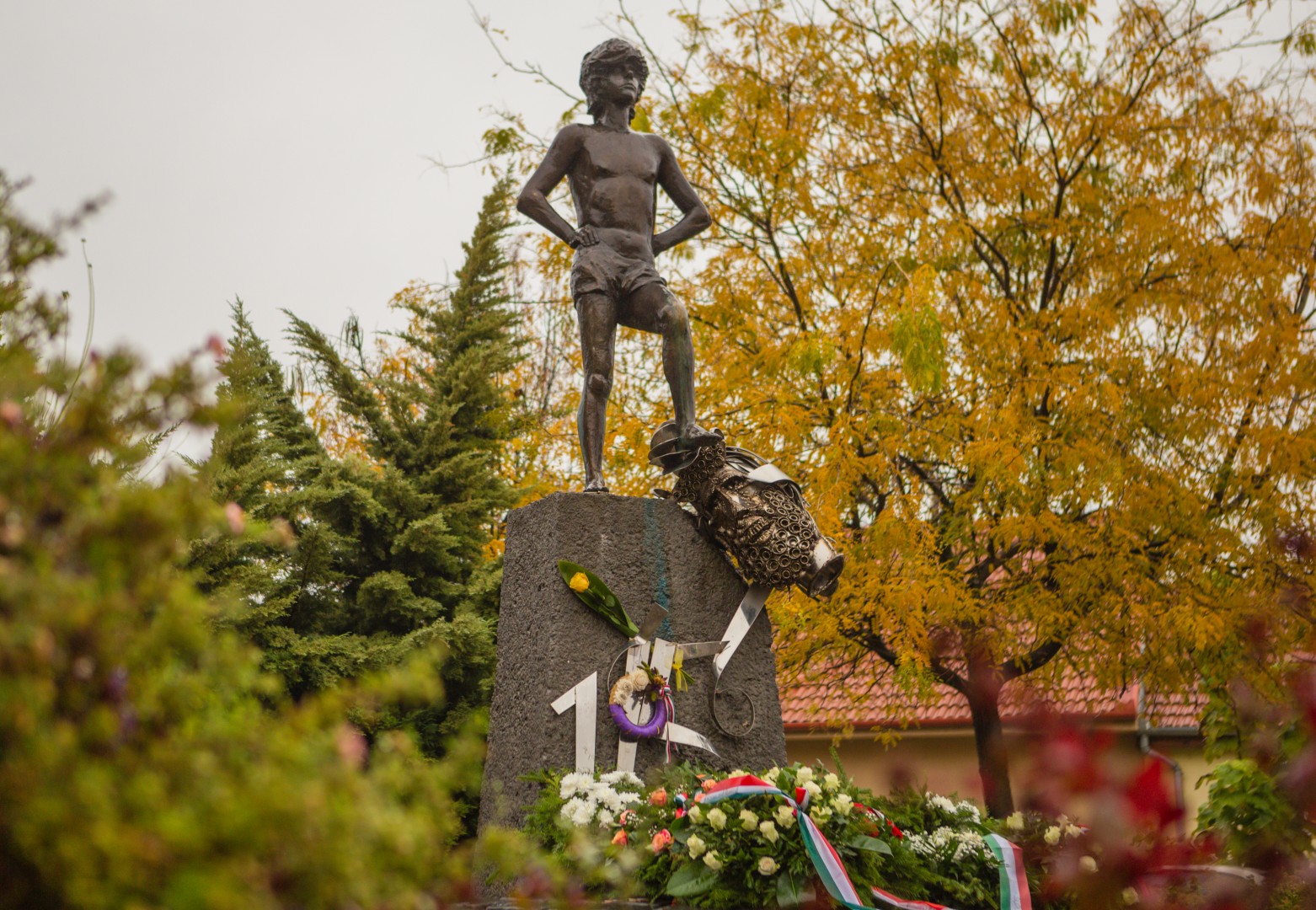 Dávid és Góliát -  Az 1956-os forradalom emlékműve (Losonczy Géza Emlékpark)