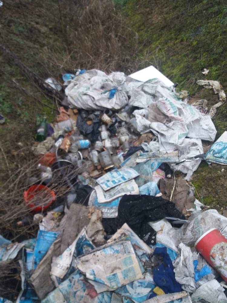  Felhívjuk a lakosság figyelmét, hogy Tilos állati eredetű hulladékot, szemetet a közterületen elhelyezni!
